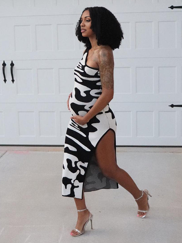 Momnfancy Zebra Printed Knitted One Shoulder Side Slit Maternity Maxi Dress