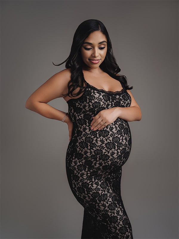 Momnfancy Open Back Lace Spaghetti Strap Bodycon Photoshoot Maternity Maxi Dress