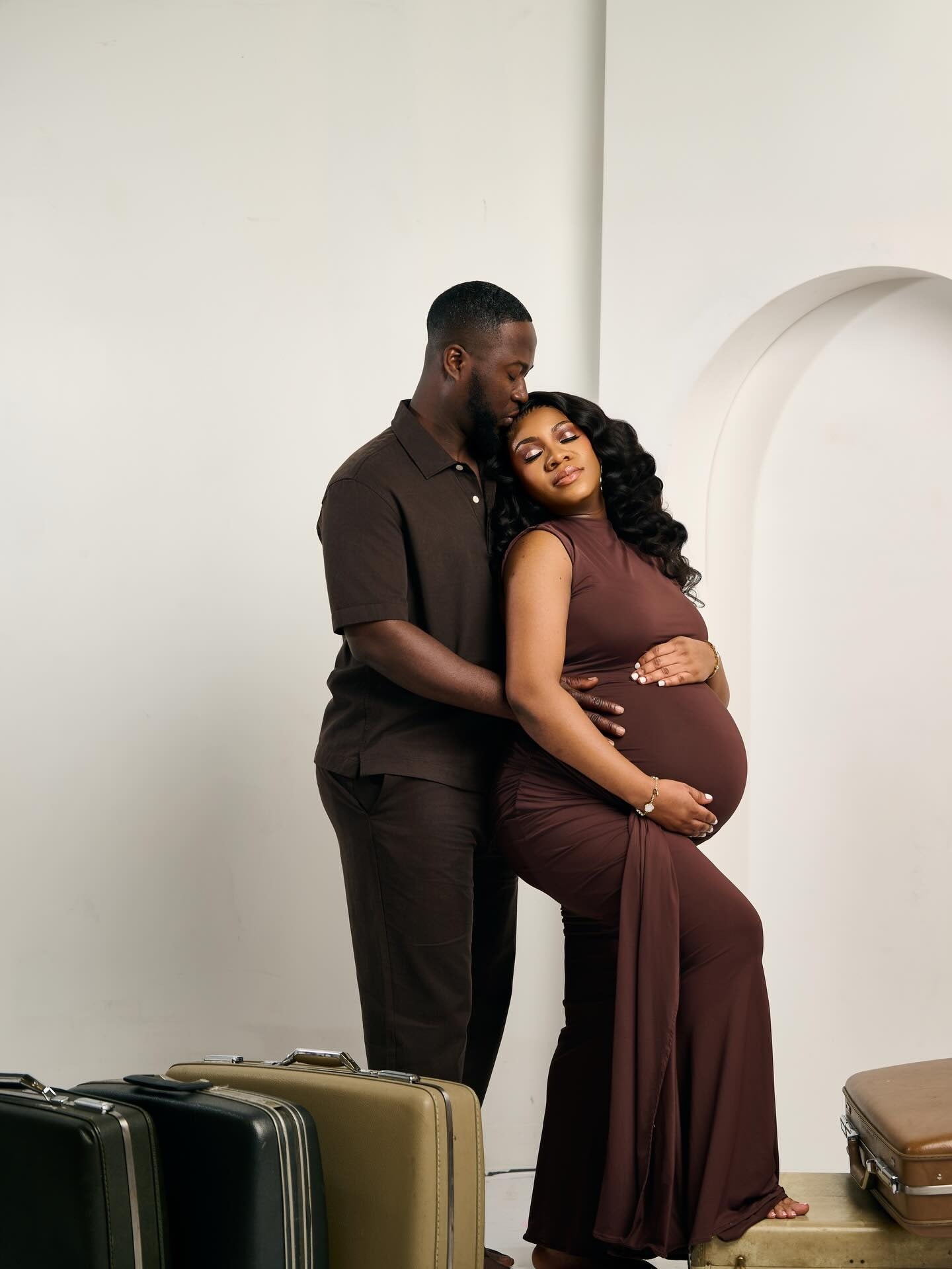 Momnfancy Brown Backless Ruched Draped Bodycon Mermaid Photoshoot Maternity Maxi Dress