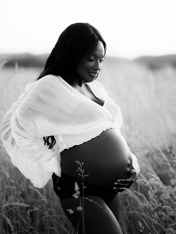 Momnfancy White Ruched V-Neck Lantern Sleeve Crop Blouses Photoshoot Maternity Top